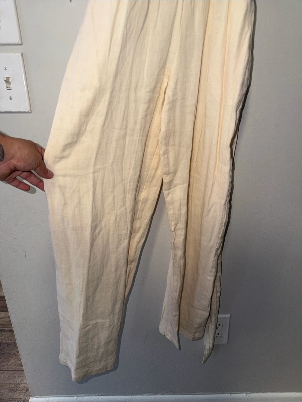 Marshalls Cream Ruffled-Sleeve Romper - Picture 7 of 8